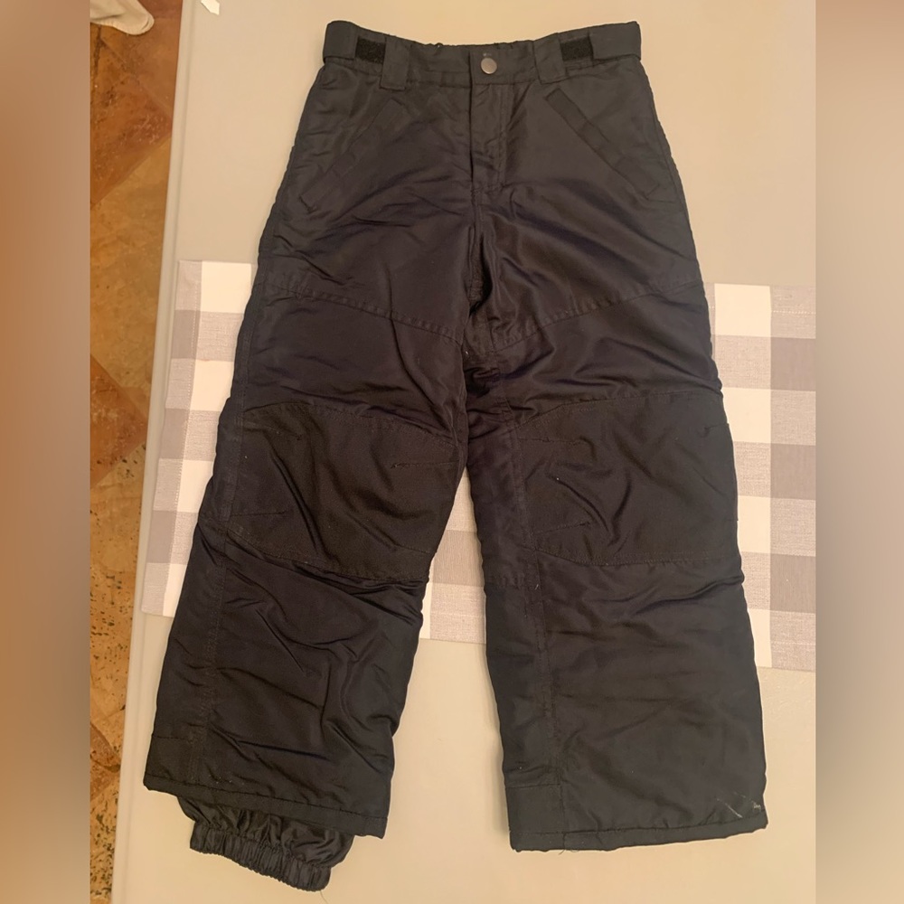 Boys ski pants size small (6/7)